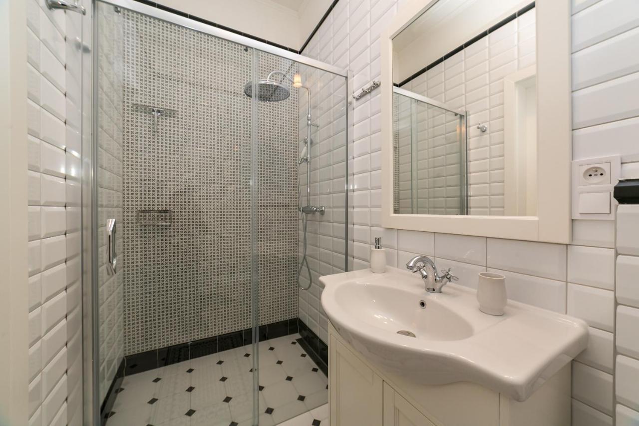New Studio 3 - Self Check In, Parking Possible, Weekend Free Parking Bratislava Eksteriør billede