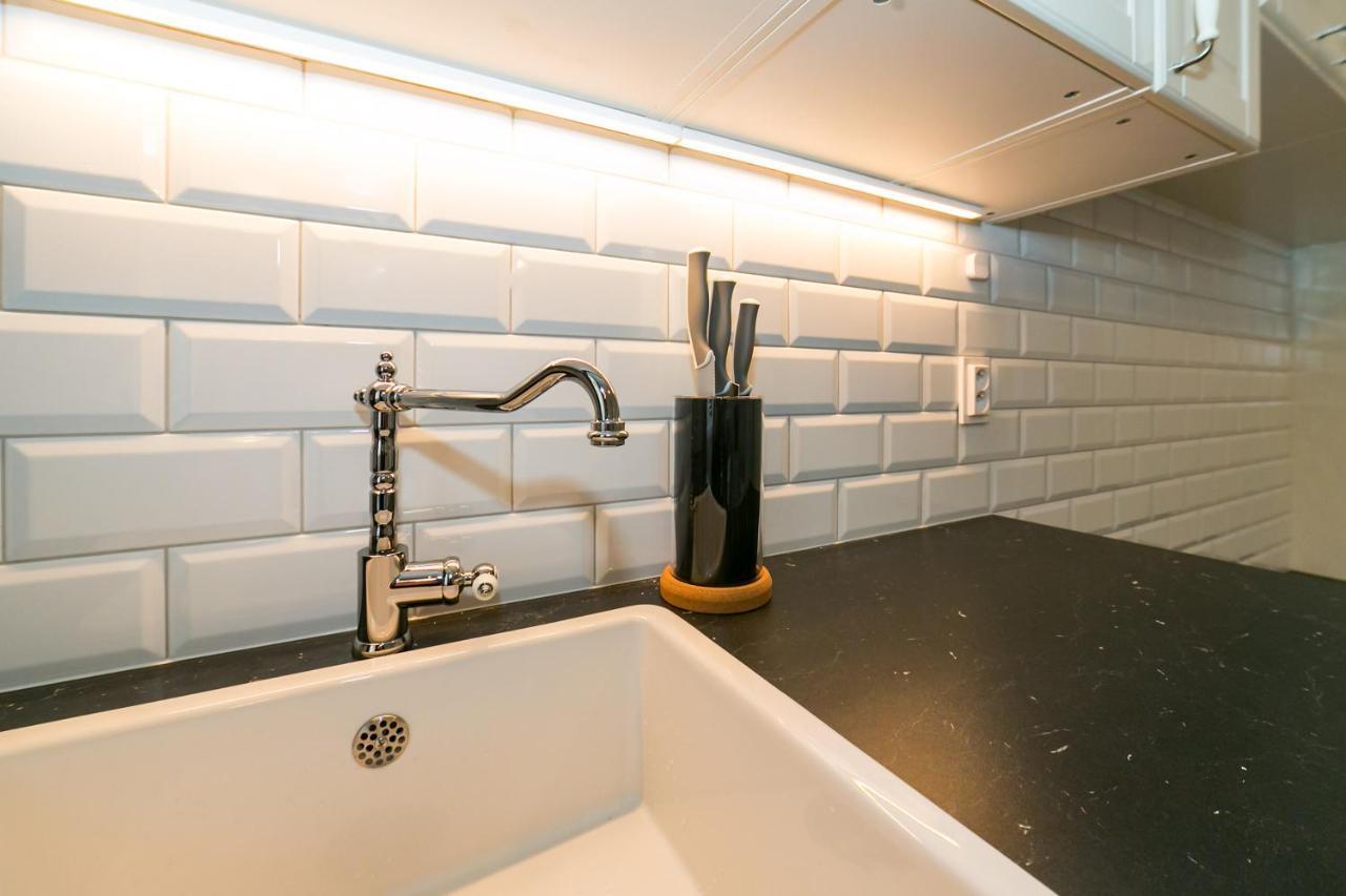 New Studio 3 - Self Check In, Parking Possible, Weekend Free Parking Bratislava Eksteriør billede